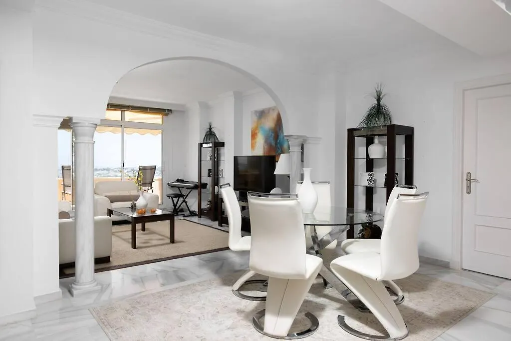 2 Bed Apartment In Magna Marbella With Sea Views